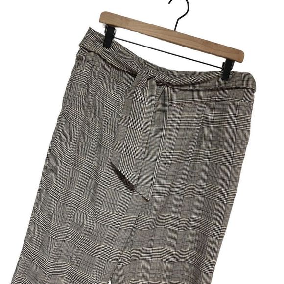 Plaid Tie Waist High-rise puddle pants that are cut in a relaxed silhoue… - Picture 9 of 13